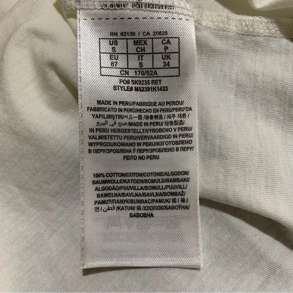 GUESS Los Angeles White I’m A Genius Bold Graphic T-Shirt NWT Size Small - Picture 5 of 6